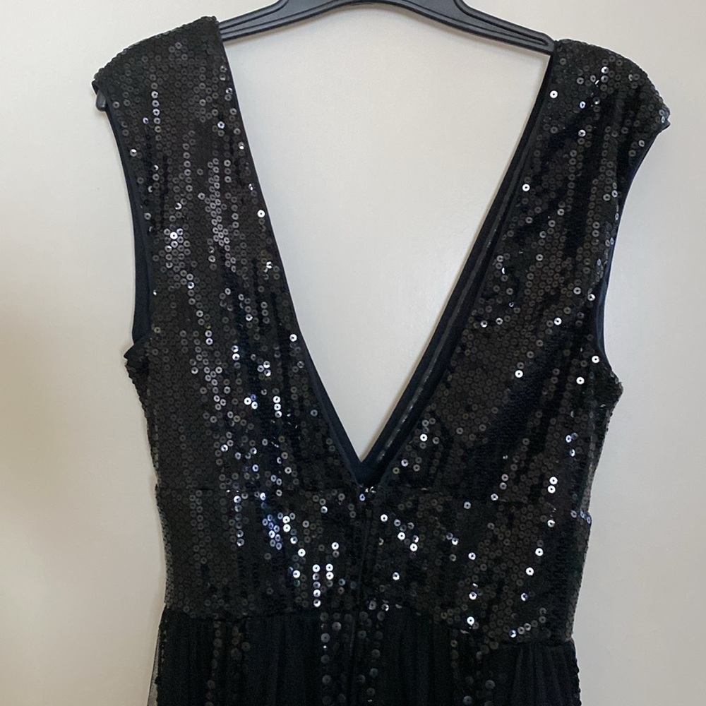 Dress - Picture 3 of 4